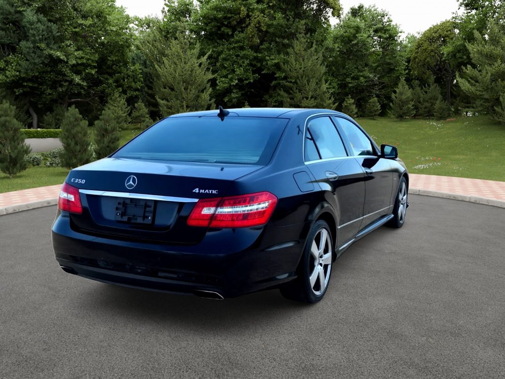 2012 Mercedes-Benz E-Class Image 5