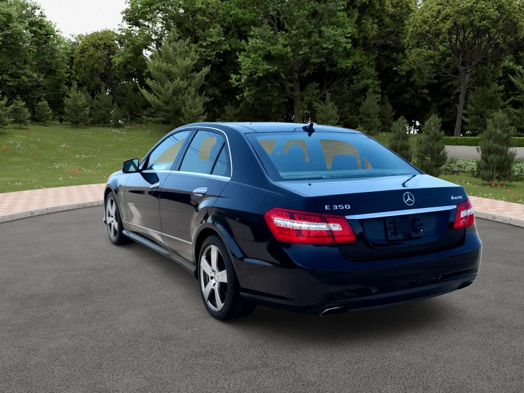 2012 Mercedes-Benz E-Class Image 6