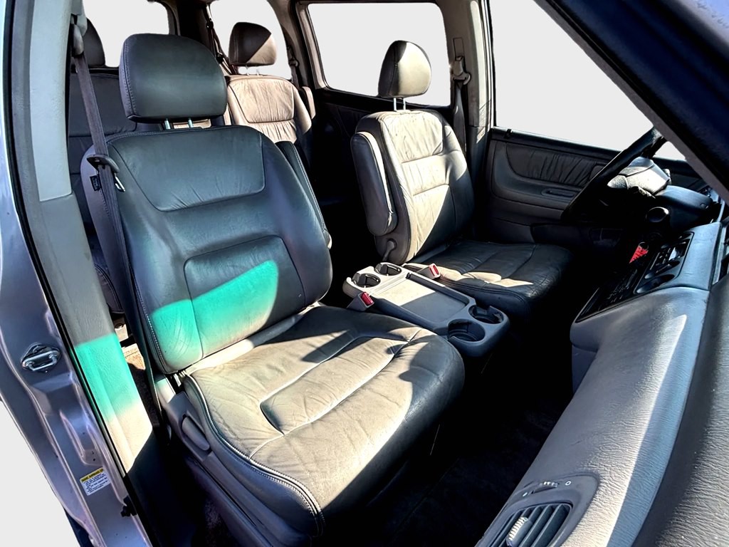 2004 Honda Odyssey Image 11