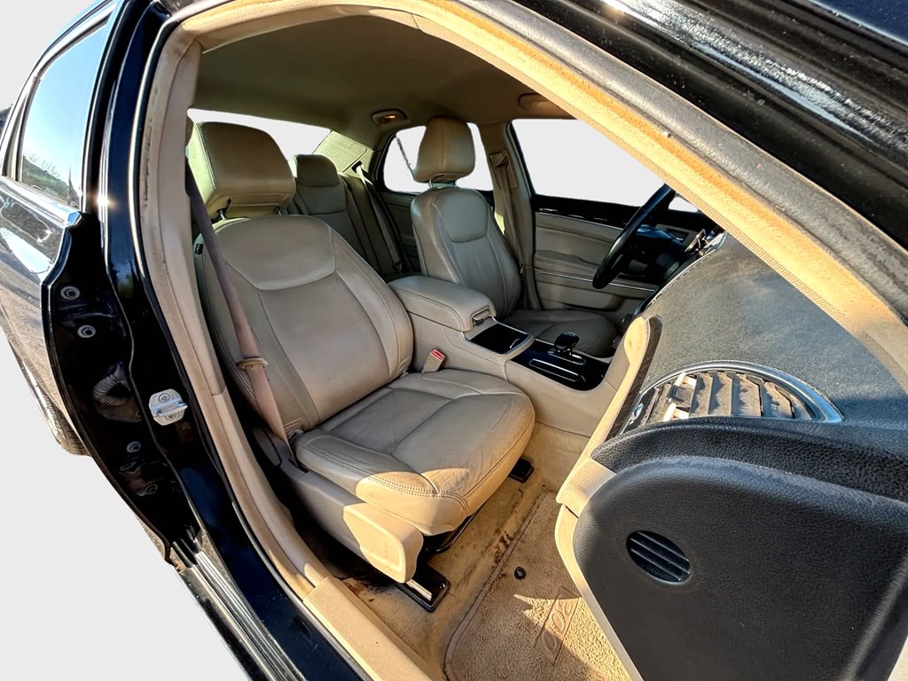 2013 Chrysler 300 Image 11