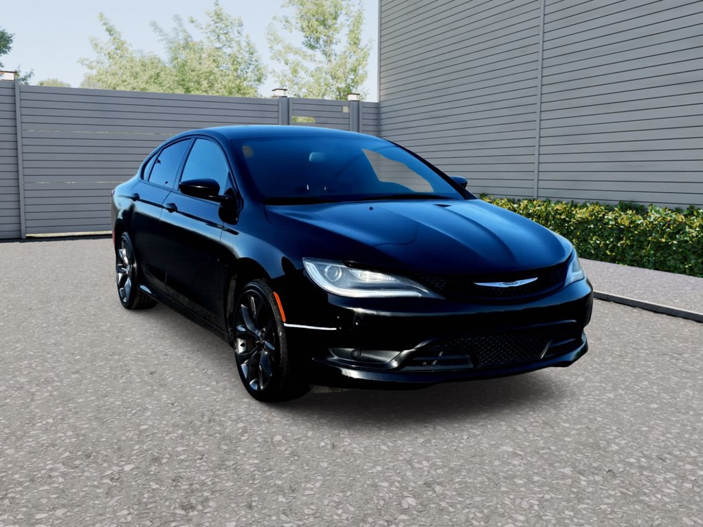 2016 Chrysler 200 Image 1