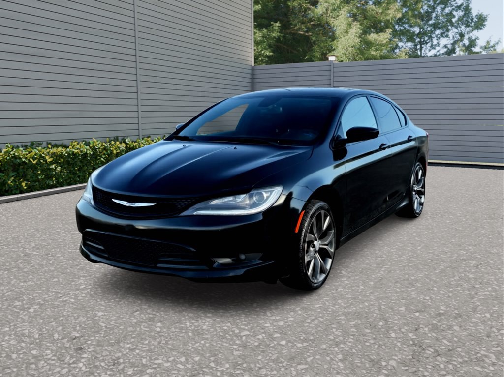 2016 Chrysler 200 Image 2
