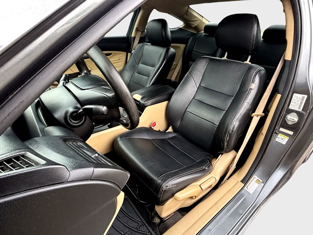 2012 Honda Accord Image 8