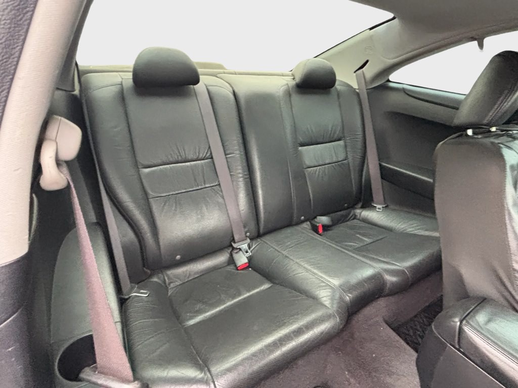 2004 Honda Accord Image 12