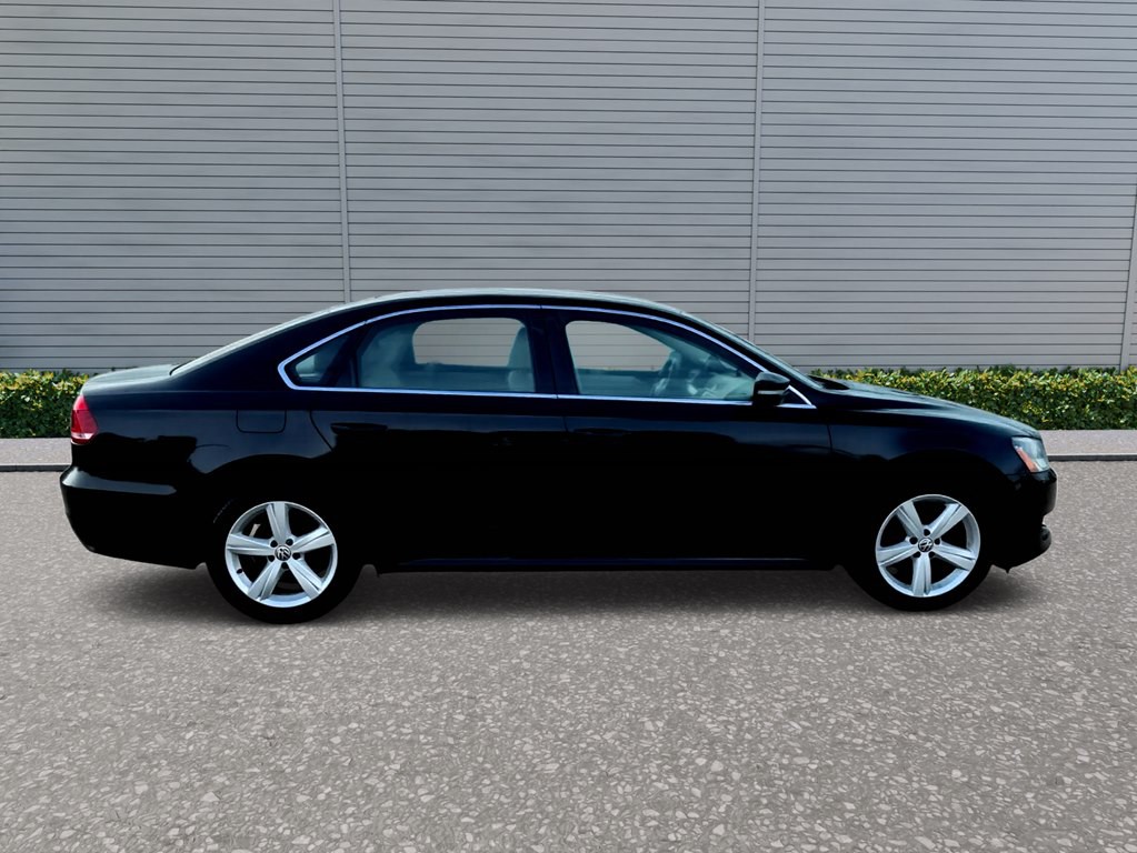 2012 Volkswagen Passat Image 3