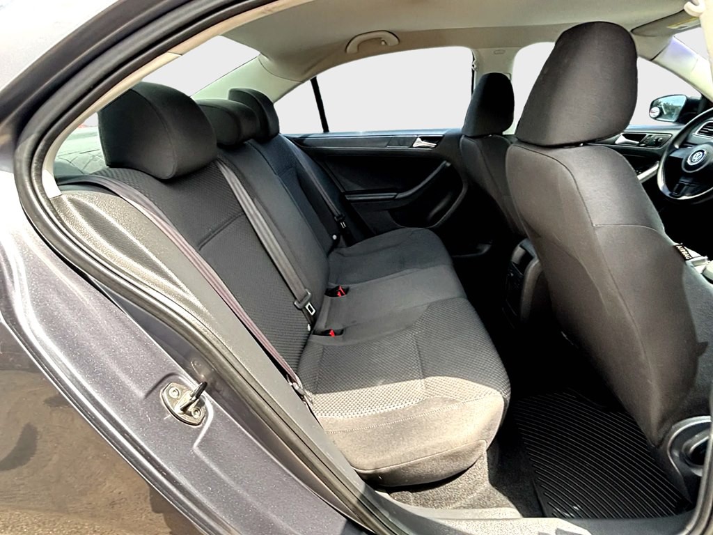 2014 Volkswagen Jetta Image 12