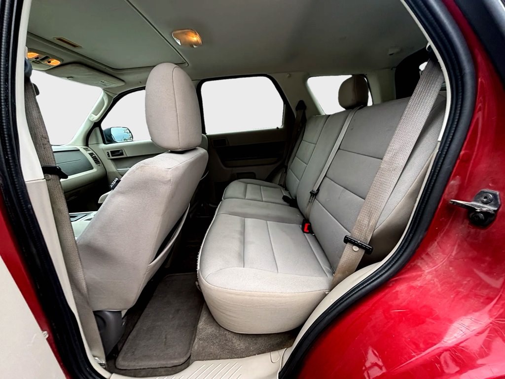 2010 Ford Escape Image 12