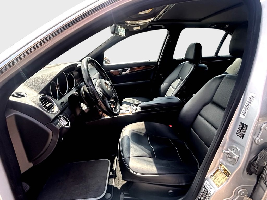 2012 Mercedes-Benz C-Class Image 8