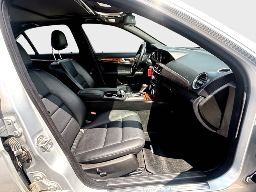 2012 Mercedes-Benz C-Class Image 10
