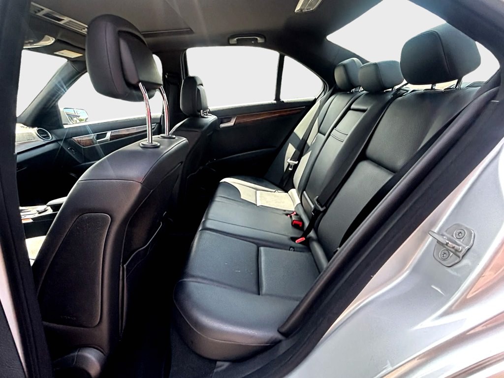 2012 Mercedes-Benz C-Class Image 13