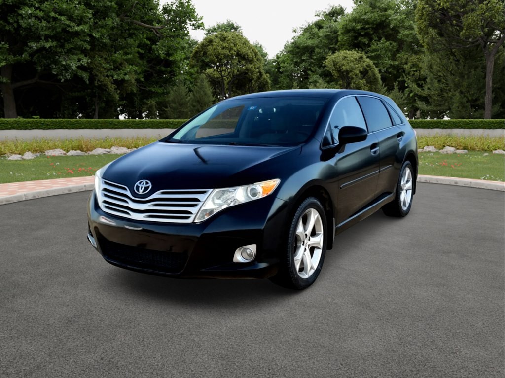 2010 Toyota Venza Image 2