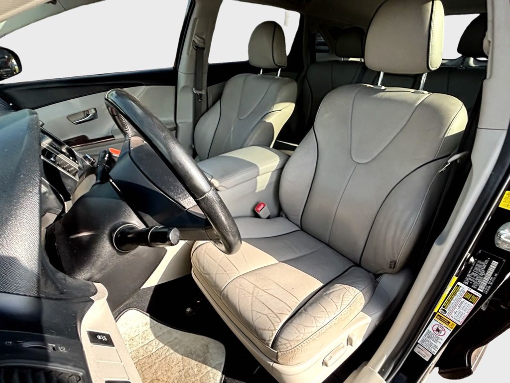 2010 Toyota Venza Image 9