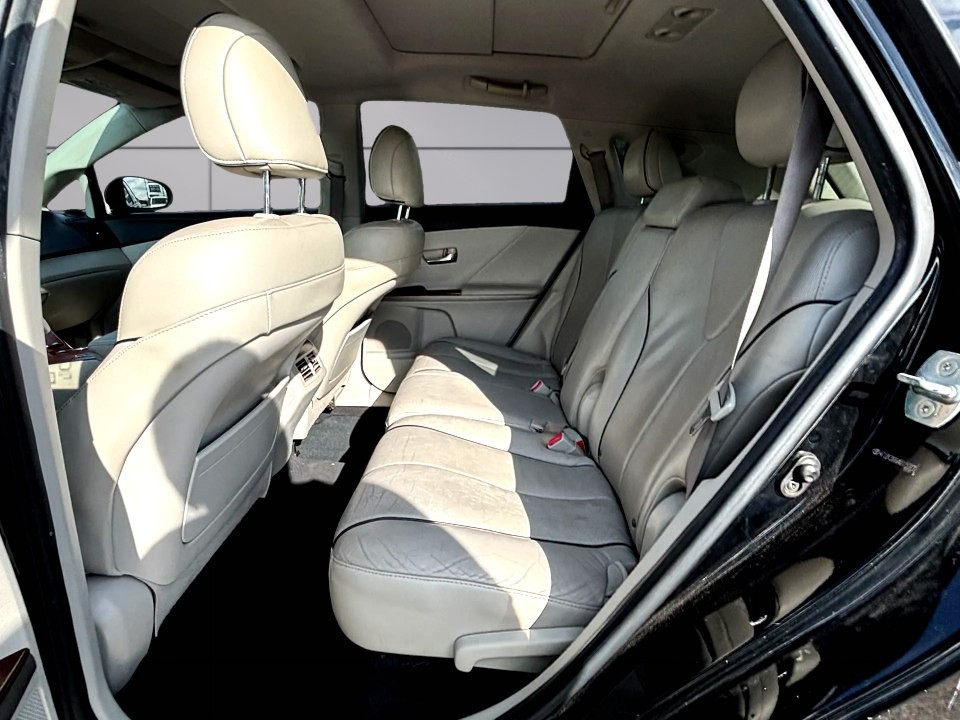 2010 Toyota Venza Image 13