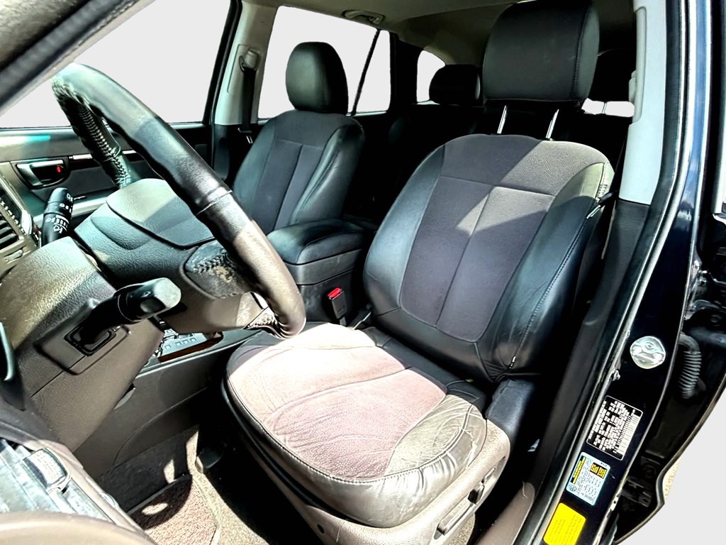 2011 Hyundai Santa Fe Image 9