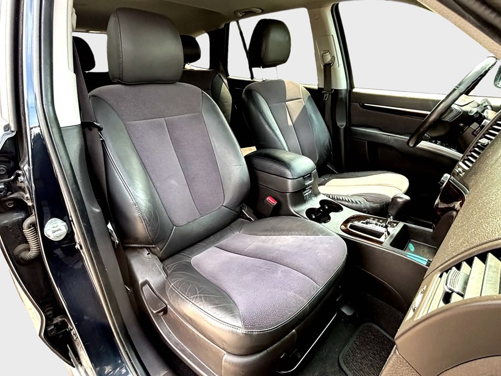 2011 Hyundai Santa Fe Image 11
