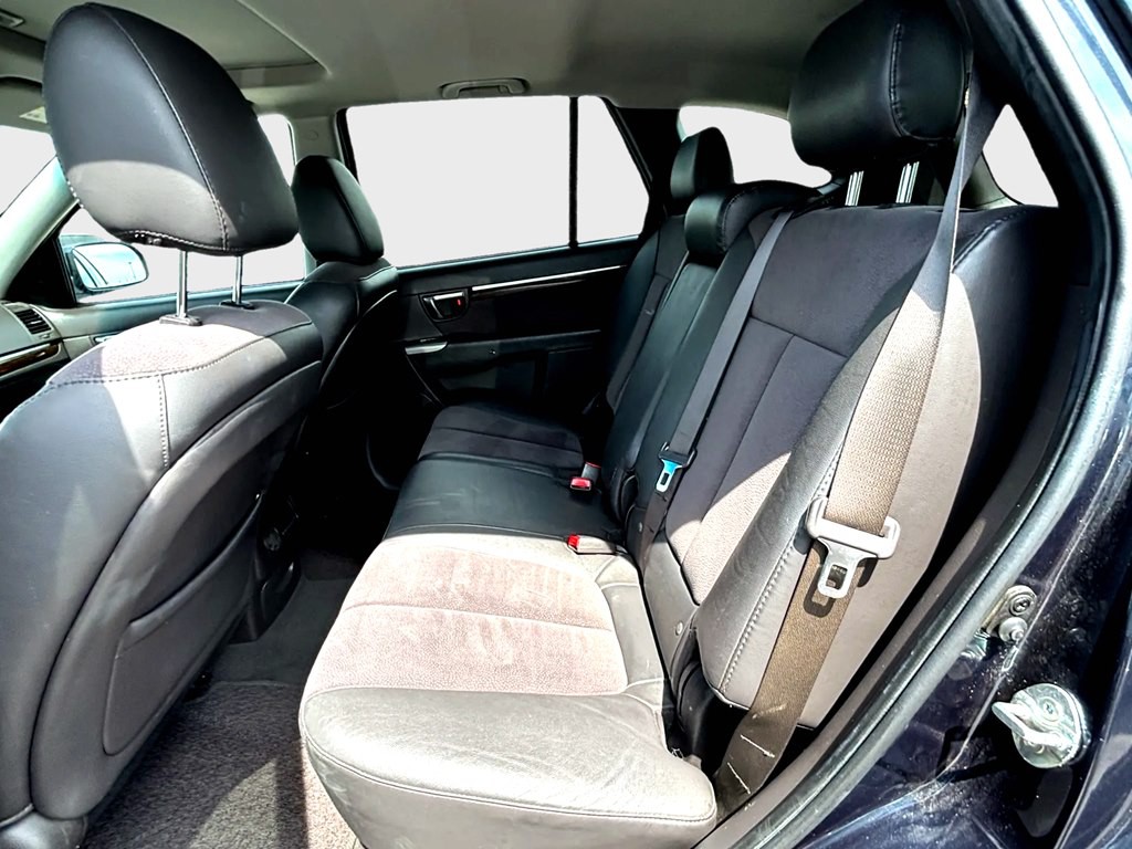 2011 Hyundai Santa Fe Image 13