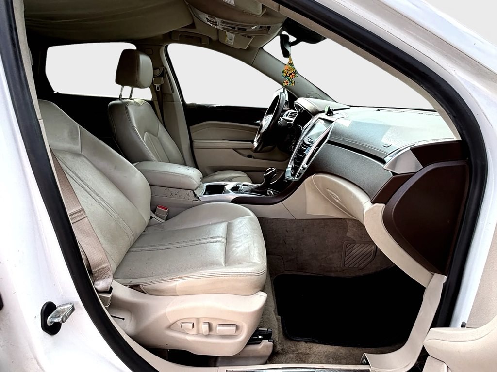 2013 Cadillac SRX Image 10