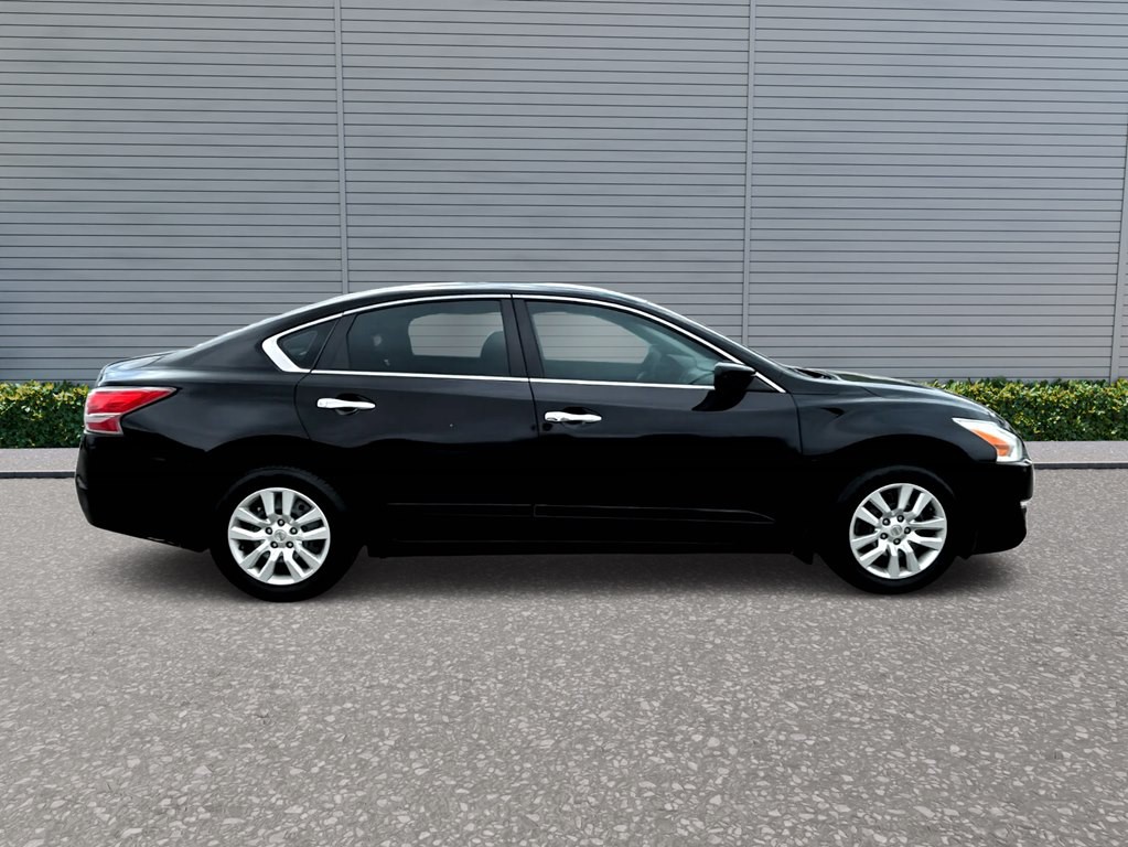 2014 Nissan Altima Image 4