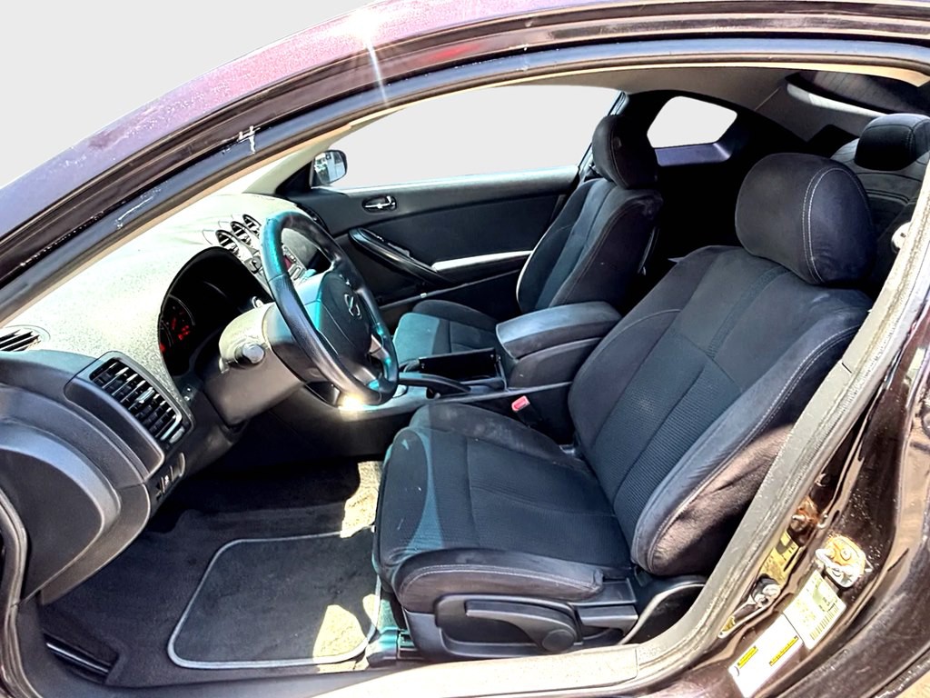 2013 Nissan Altima Image 8