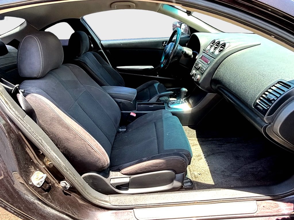 2013 Nissan Altima Image 10