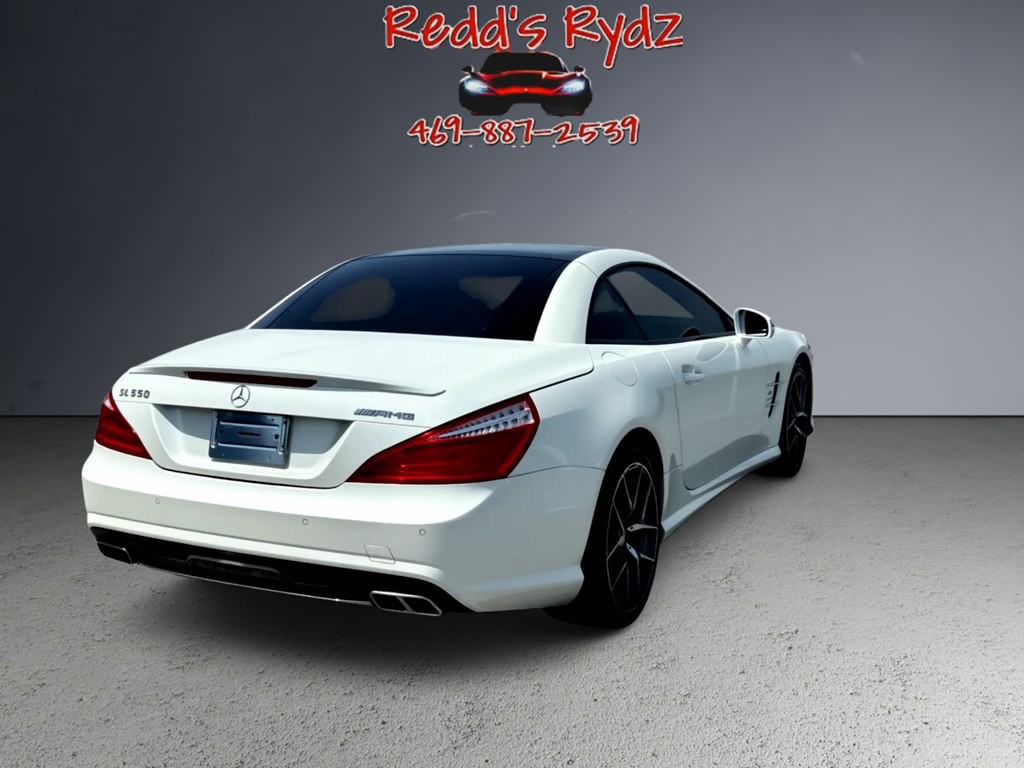 2013 Mercedes-Benz SL-Class Image 3