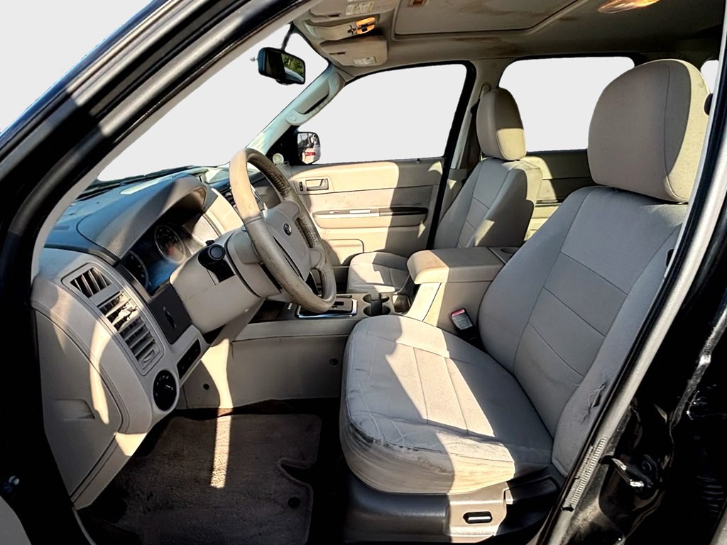 2010 Ford Escape Image 8