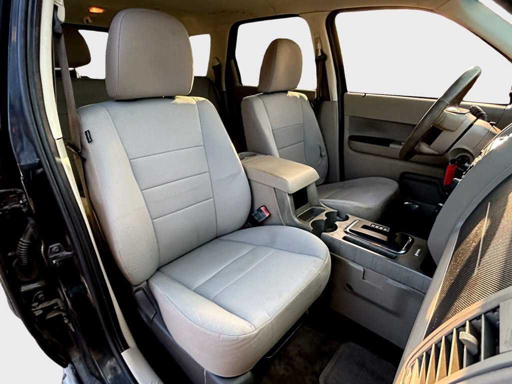 2010 Ford Escape Image 11