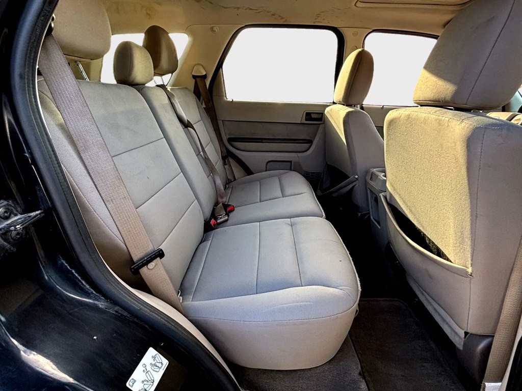2010 Ford Escape Image 12