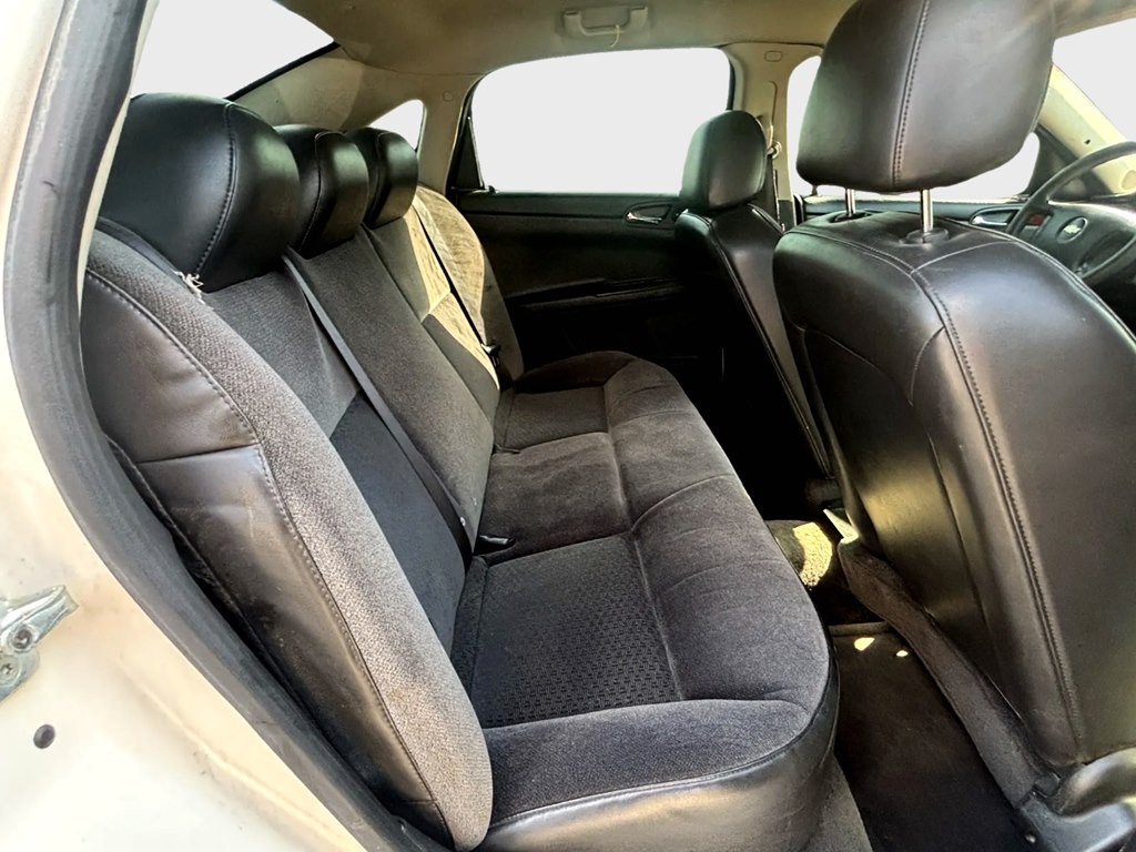 2006 Chevrolet Impala Image 12
