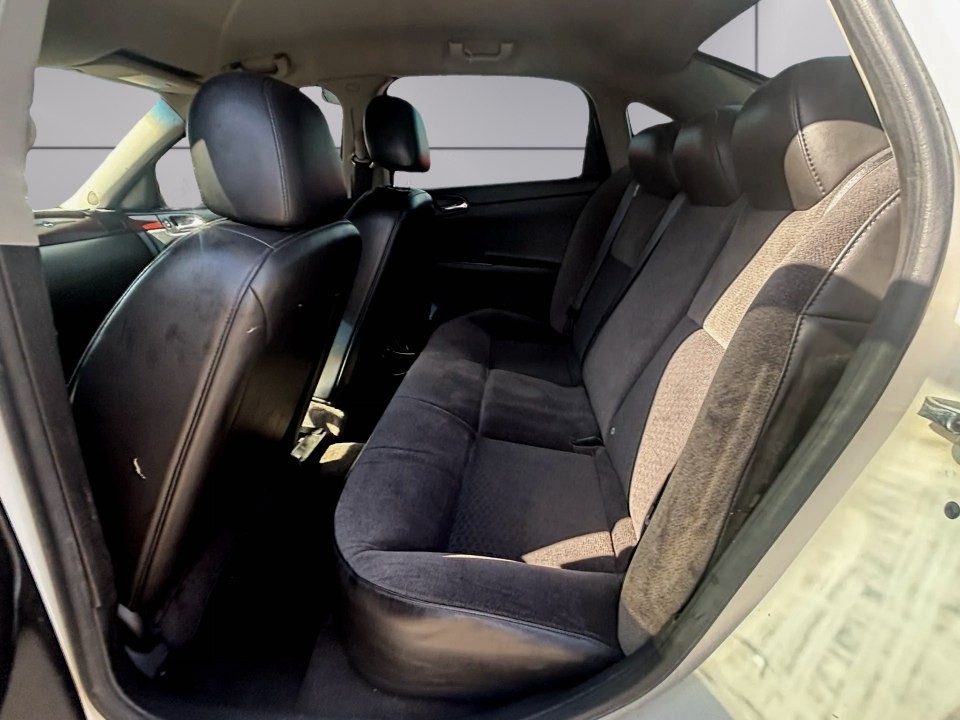 2006 Chevrolet Impala Image 13