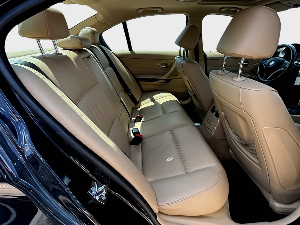 2007 BMW 3 Series Image 12