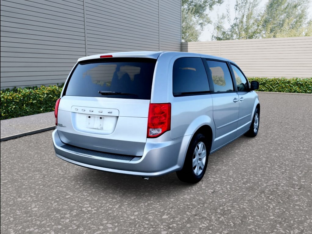 2011 Dodge Grand Caravan Image 5