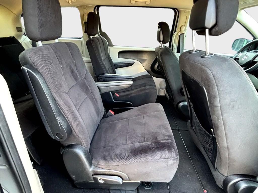 2011 Dodge Grand Caravan Image 12