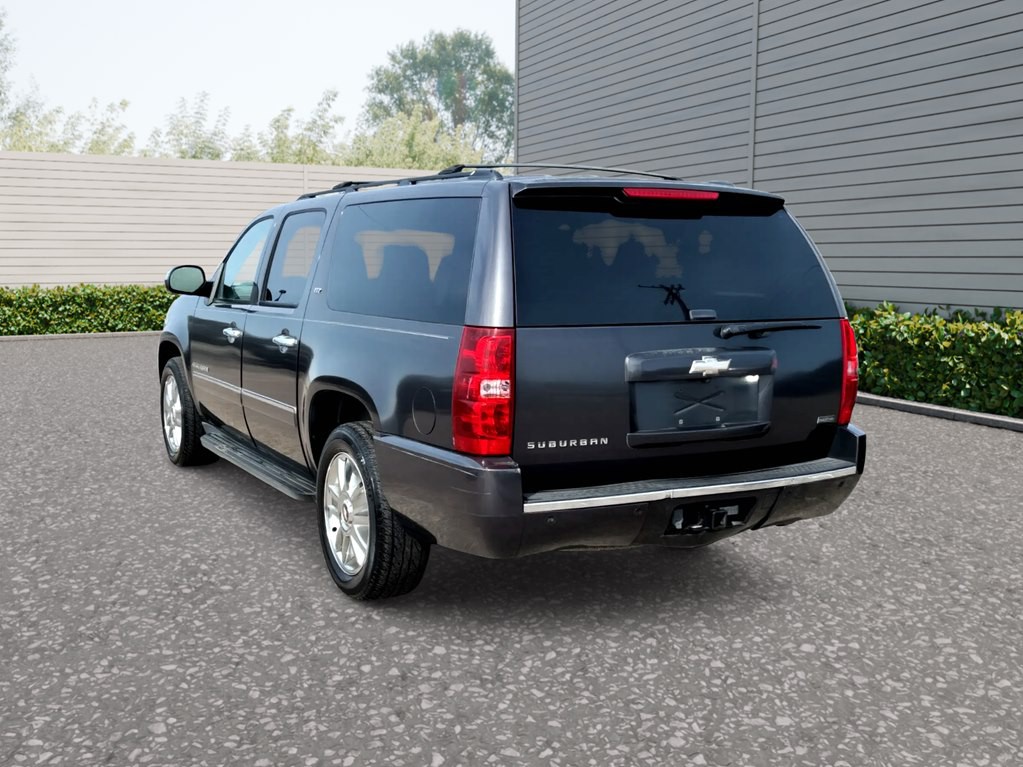 2010 Chevrolet Suburban Image 6