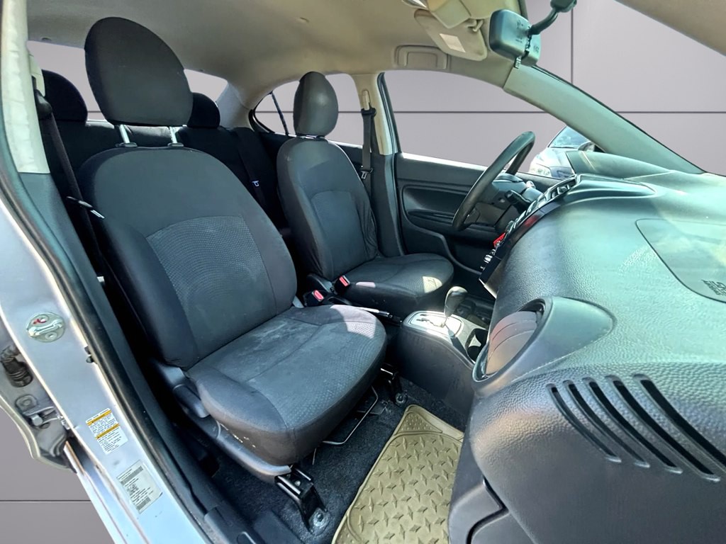 2017 Mitsubishi Mirage Image 11