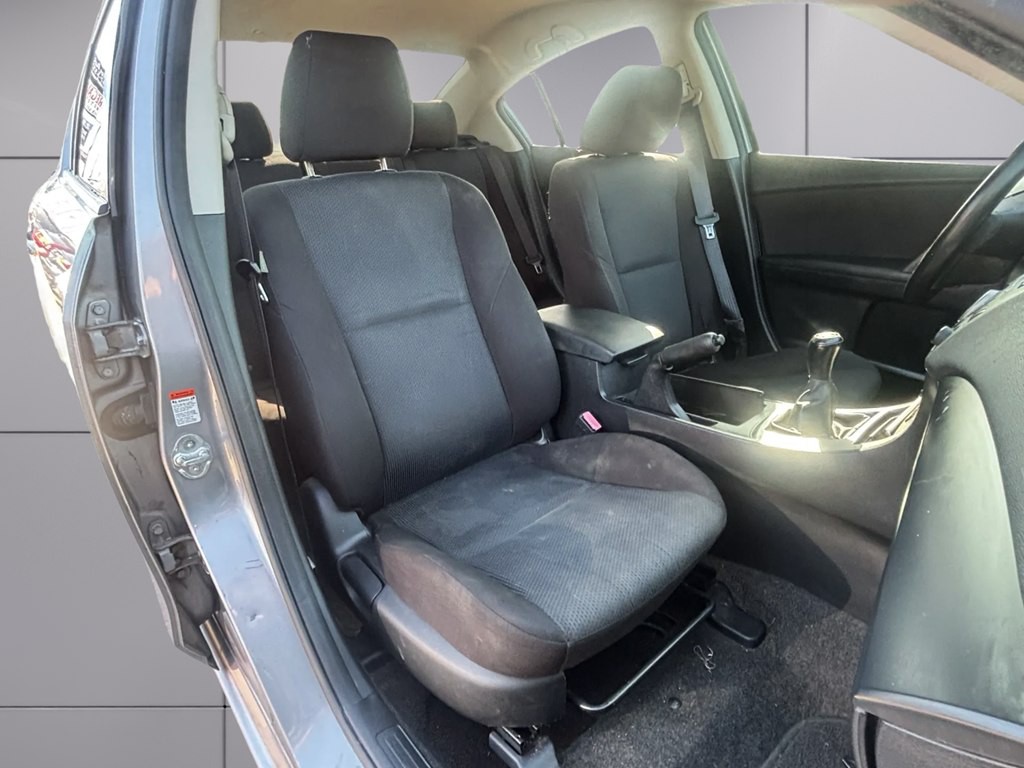 2011 Mazda Mazda3 Image 10