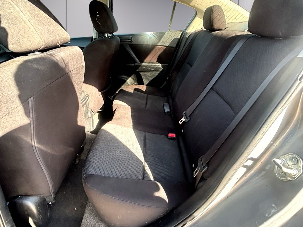 2011 Mazda Mazda3 Image 13