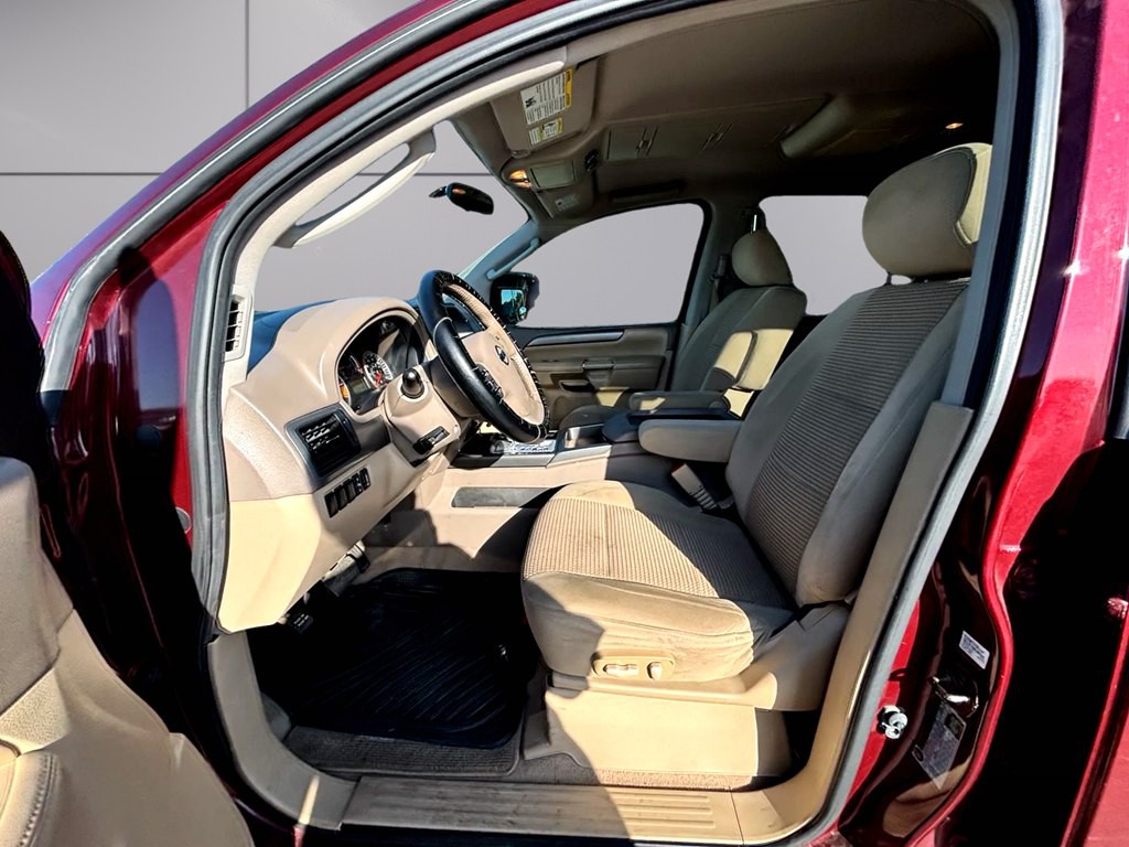 2011 Nissan Armada Image 8