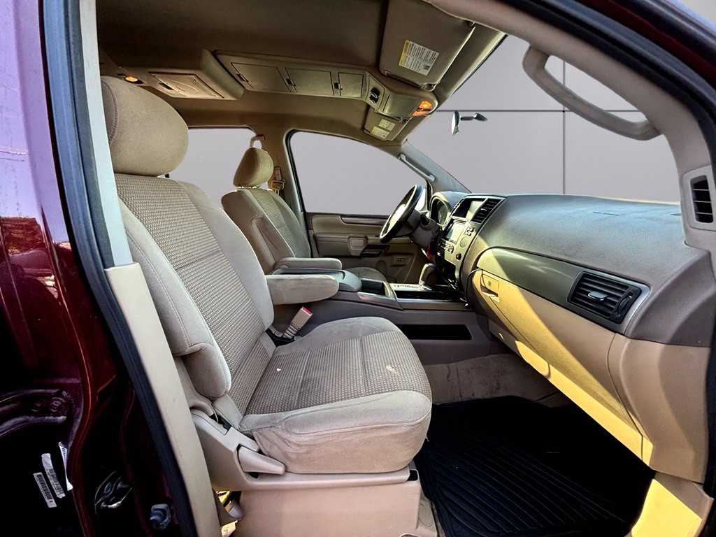 2011 Nissan Armada Image 10