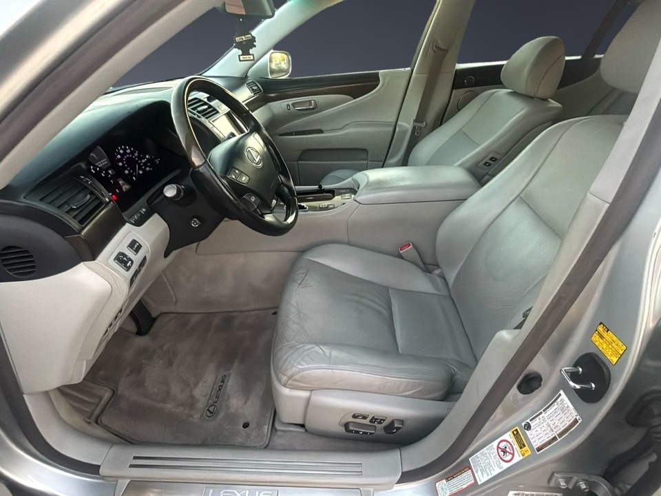 2007 Lexus LS 460 Image 8