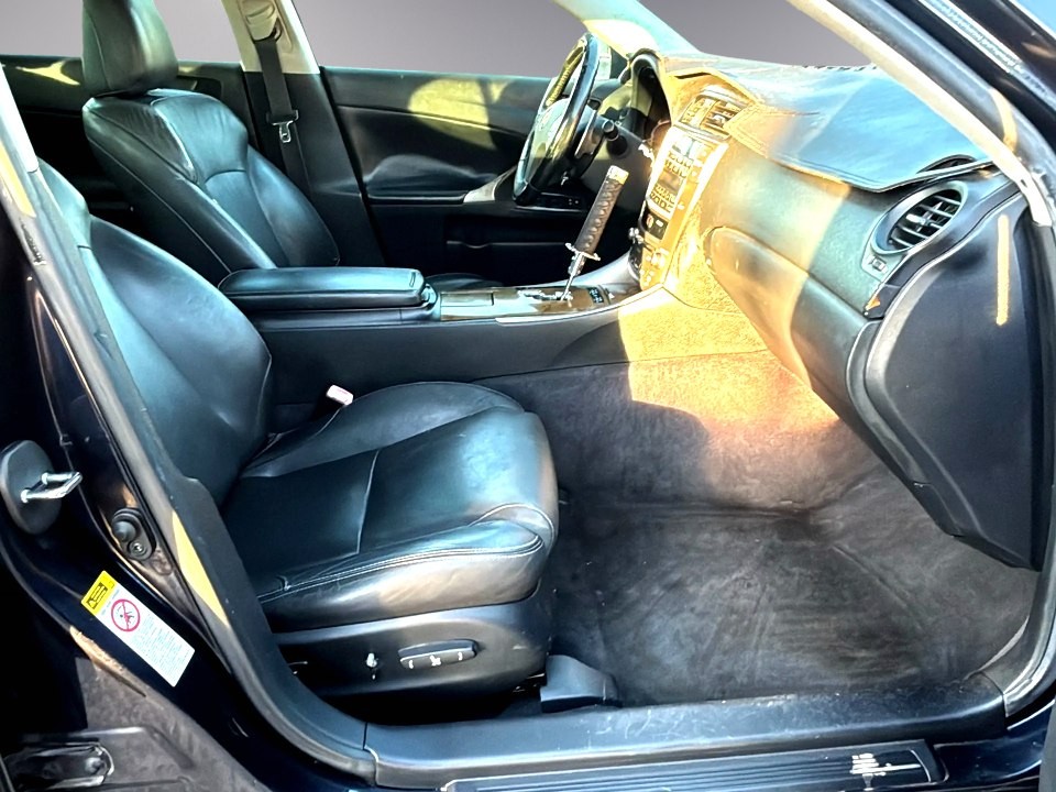 2009 Lexus IS 250 Image 10