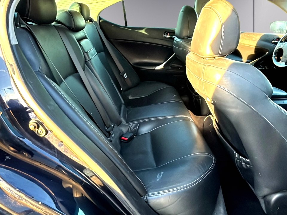 2009 Lexus IS 250 Image 12