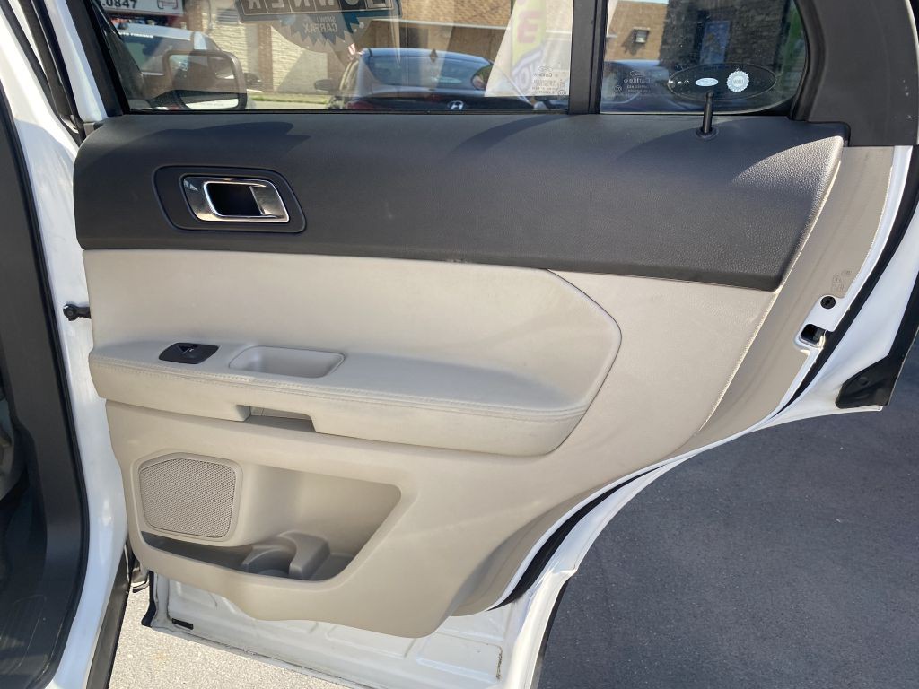 2014 Ford Explorer Image 23