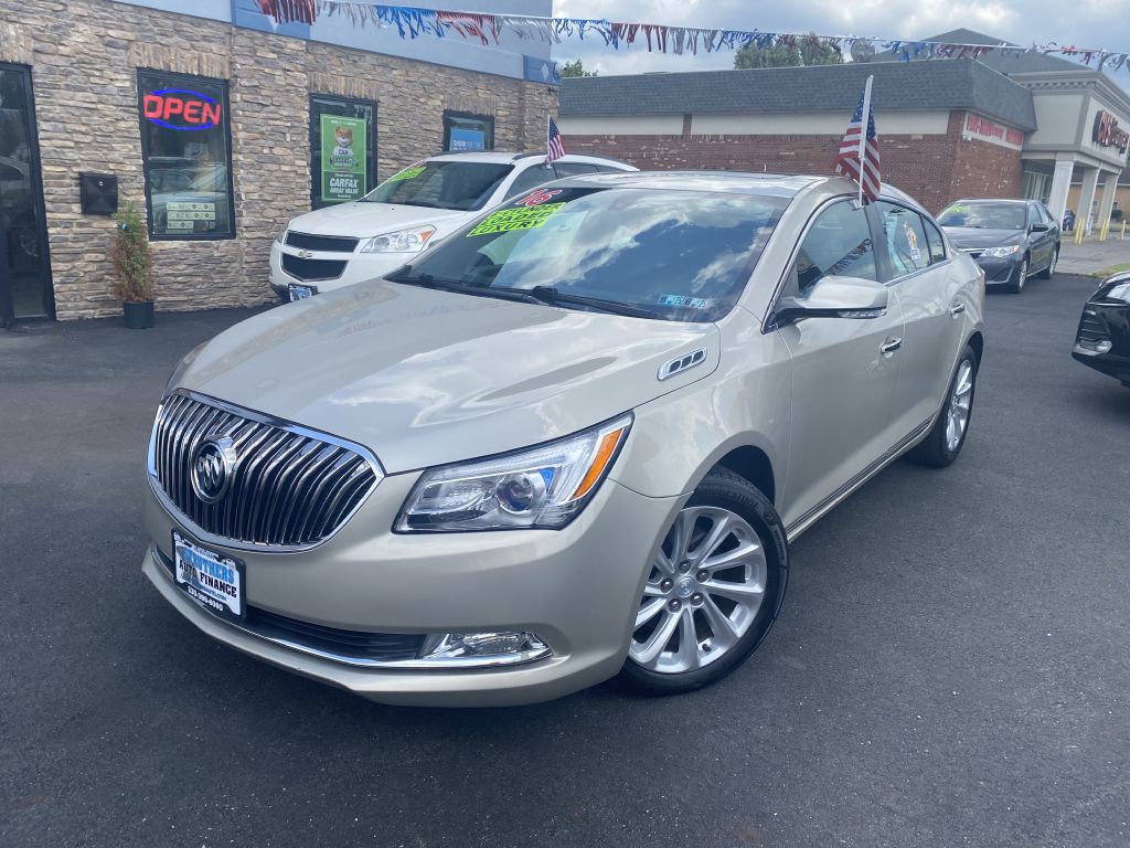 2016 Buick Lacrosse Image 1