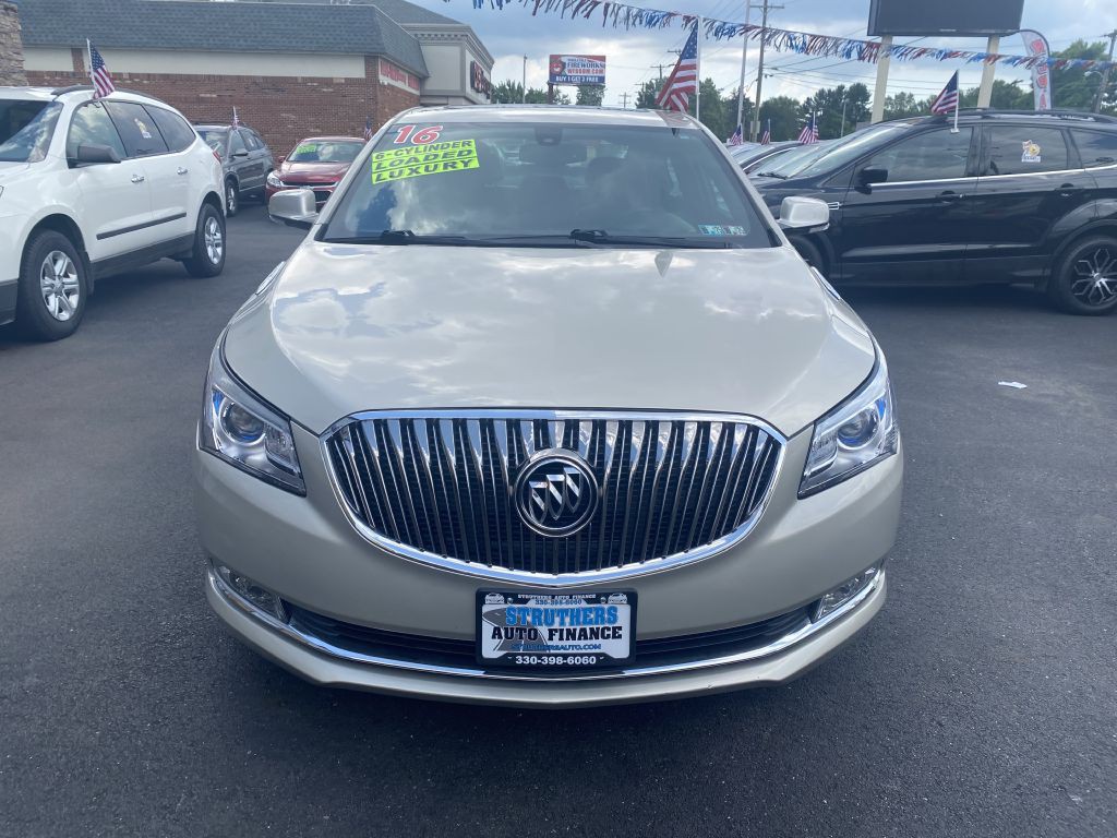 2016 Buick Lacrosse Image 2