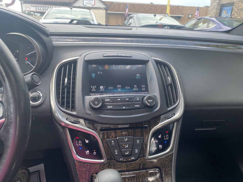 2016 Buick Lacrosse Image 13