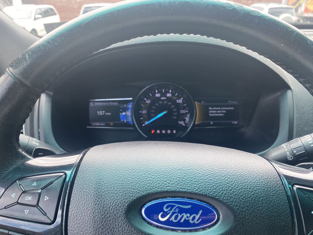 2016 Ford Explorer Image 12