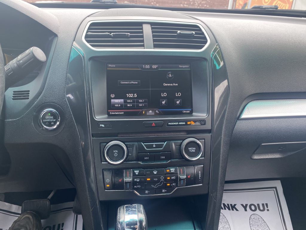 2016 Ford Explorer Image 13