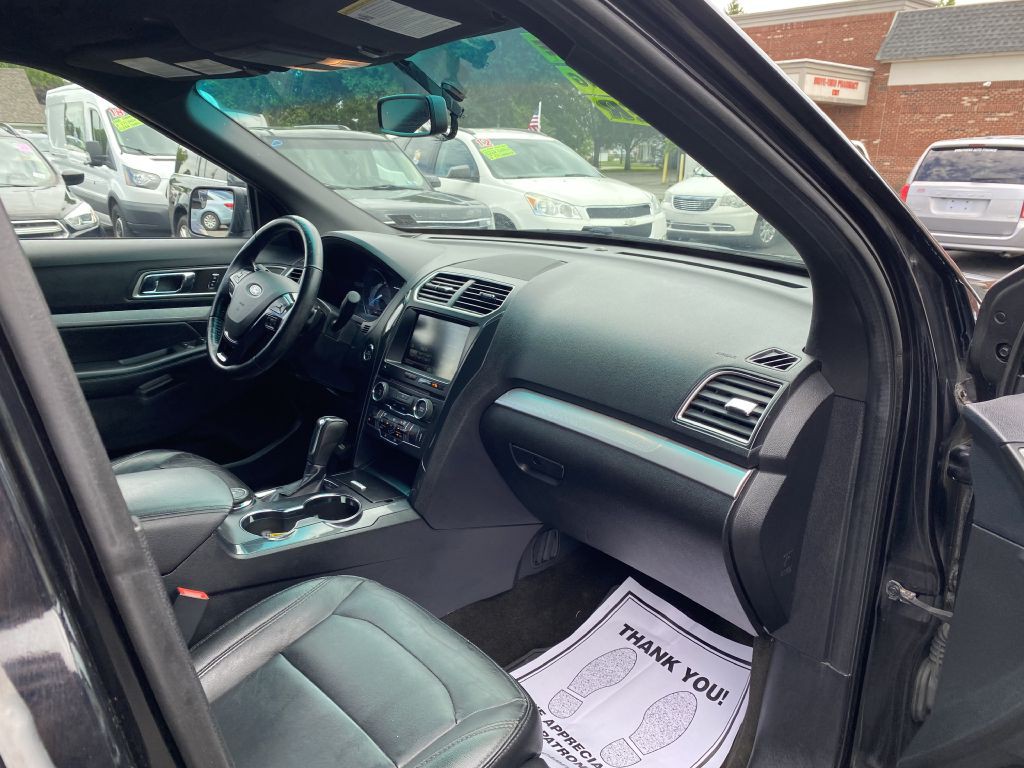 2016 Ford Explorer Image 19