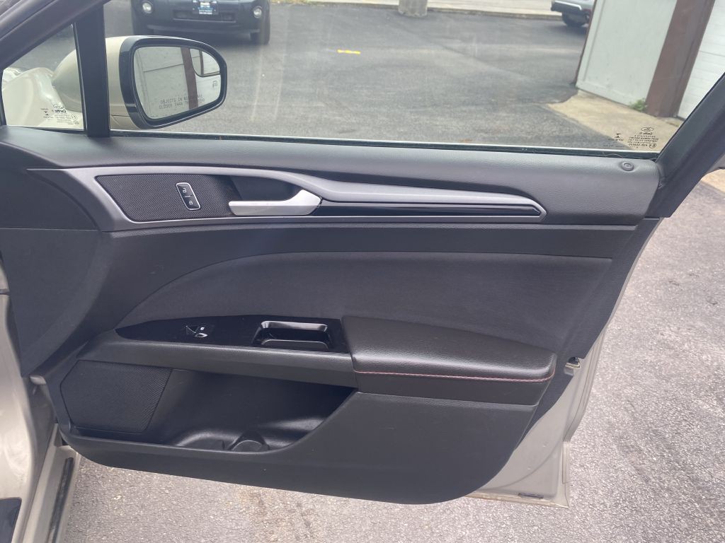 2015 Ford Fusion Image 21